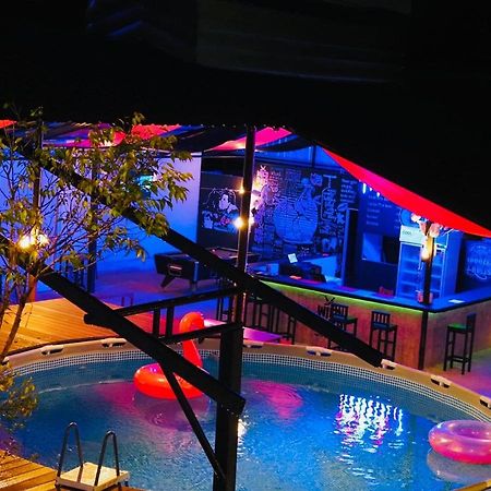 Wild Ones Hostel Bangkok Eksteriør billede